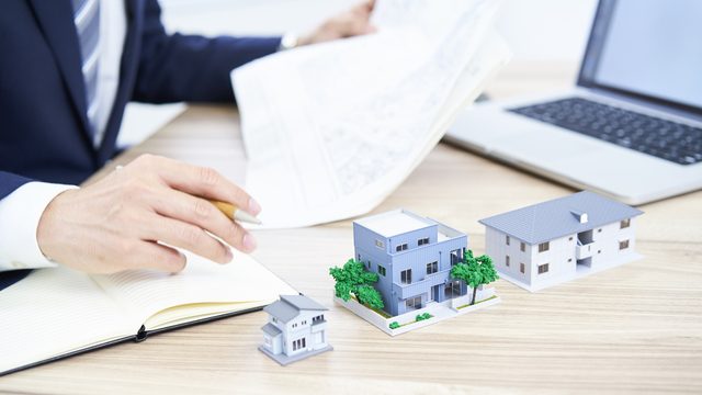 不動産売却でチェックすべき資格とは？宅建士などの資格に関する注意点
