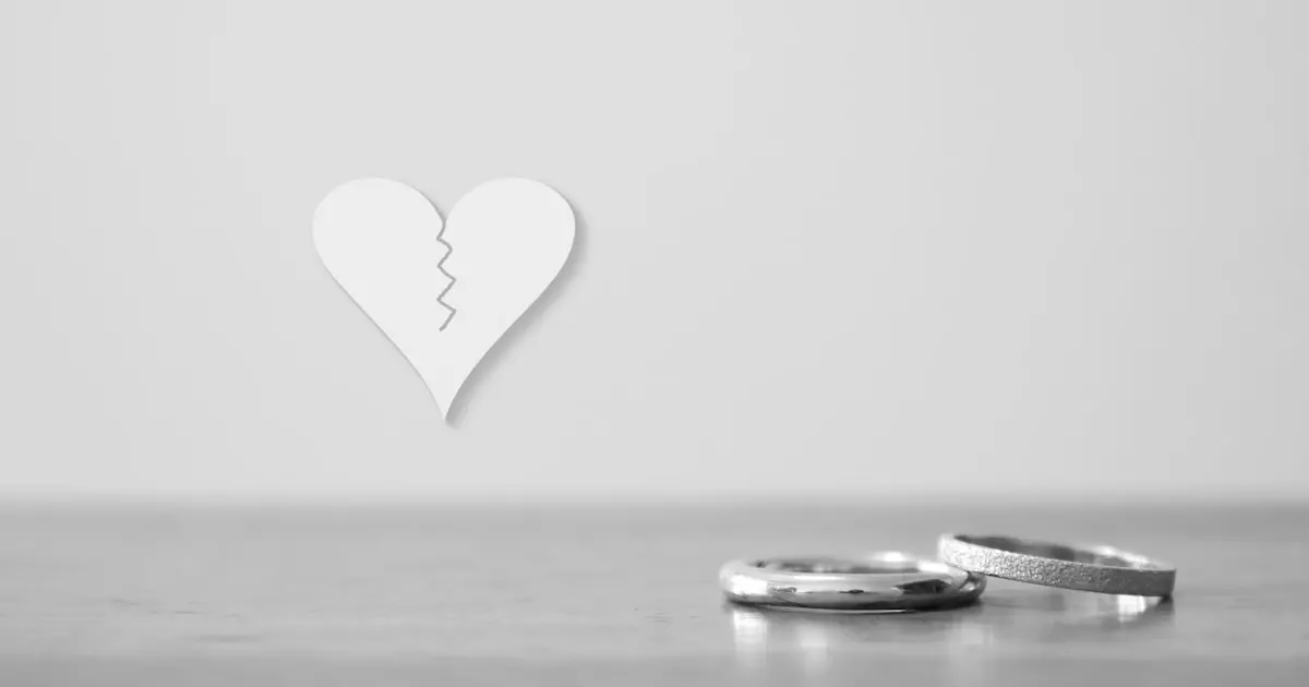 住宅ローンの連帯保証人のまま離婚するとどうなる？リスクと対処法を徹底解説