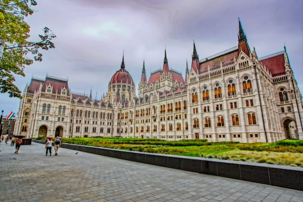 ハンガリー国会議事堂（ブダペスト）
