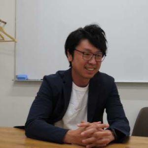 代表取締役：猪俣結城