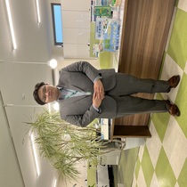 店長：佐藤　良介(さとう りょうすけ)