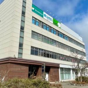 このビルが目印です！