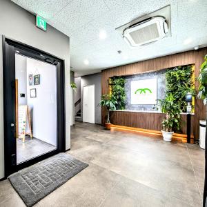 シックなロビーでお客様をお迎えいたします。