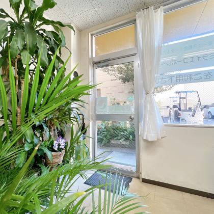 お車がなくても大丈夫！ご自宅への訪問や駅・ご自宅までのお迎えも承ります。お気軽にご相談ください♪