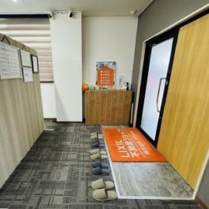 スリッパに履き替えていただくため店内も清潔です♪