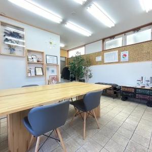 明るい店内でお待ちしております♪