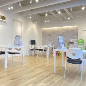 明るい空間でお話しましょう。