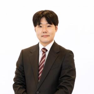 城南店 売買部 営業 飯島 凡渡