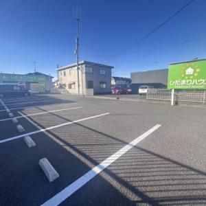 駐車場は10台分設けてあります。